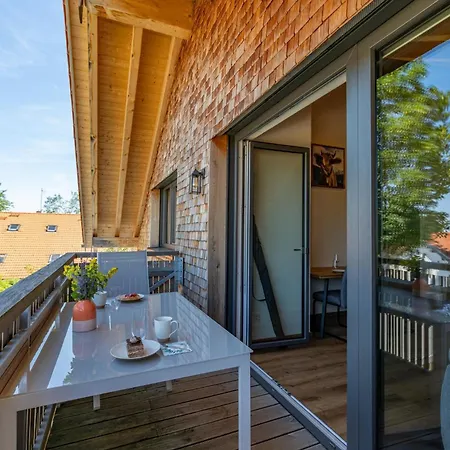 Alpennest Apartman Oy-Mittelberg